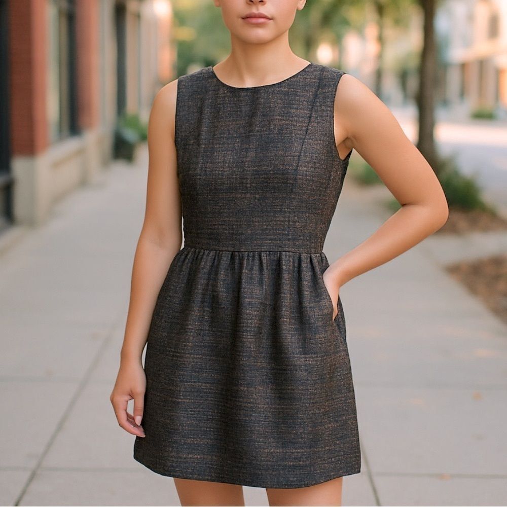 New skies are blue, Elegant Black metallic Tweed Dress size medium